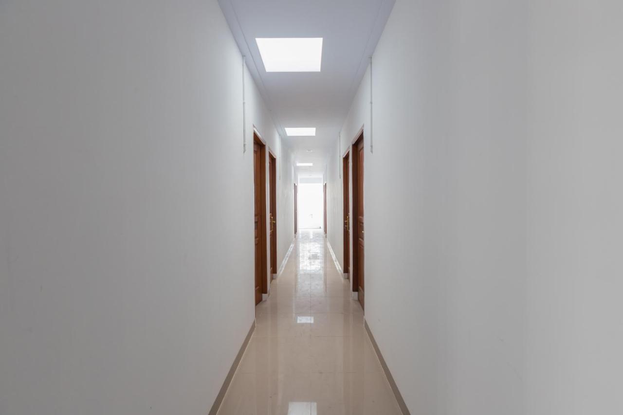 Oyo 1310 Urban Residence 雅加达 外观 照片