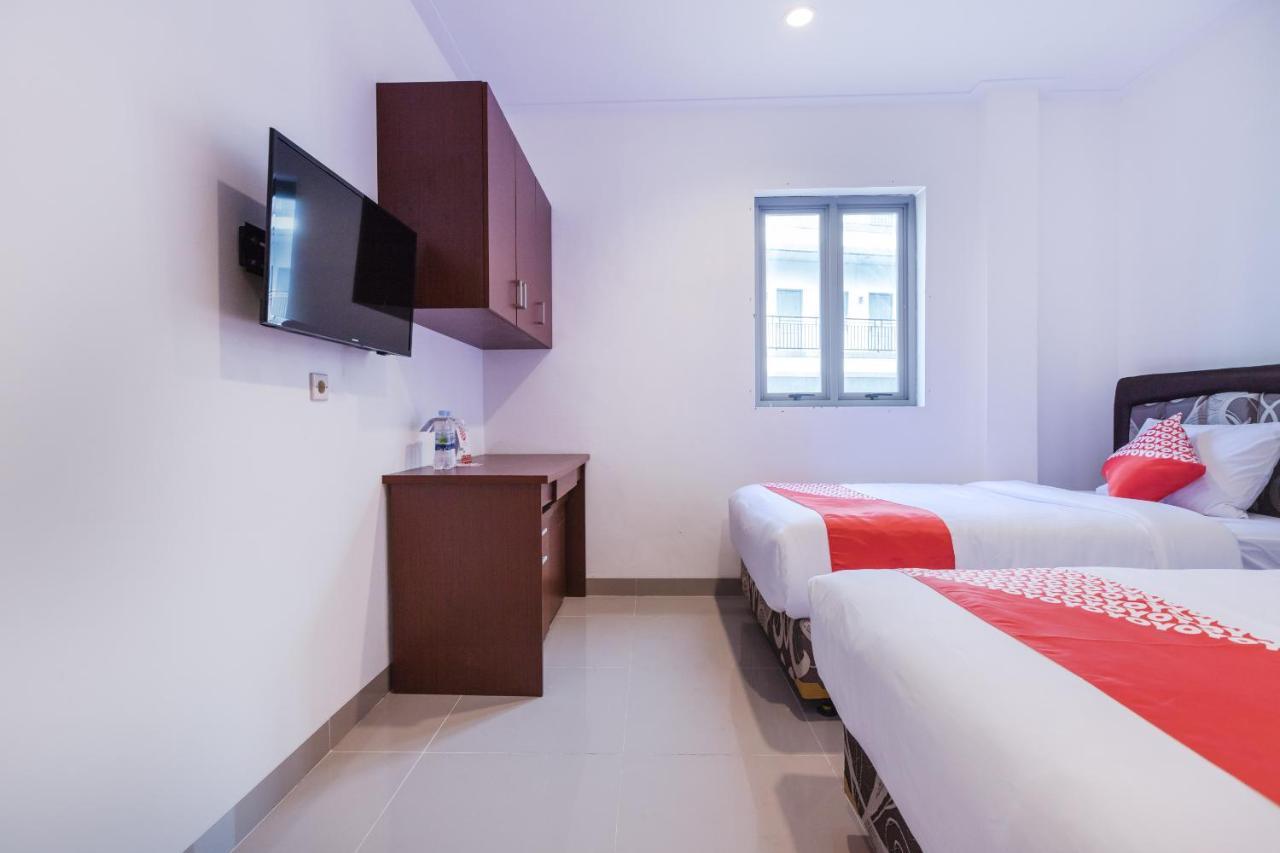 Oyo 1310 Urban Residence 雅加达 外观 照片